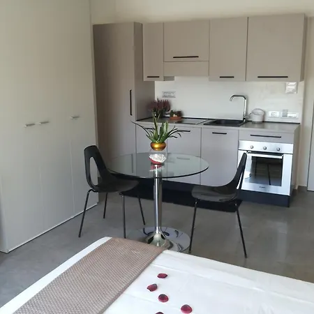 Apartment Betil House Design